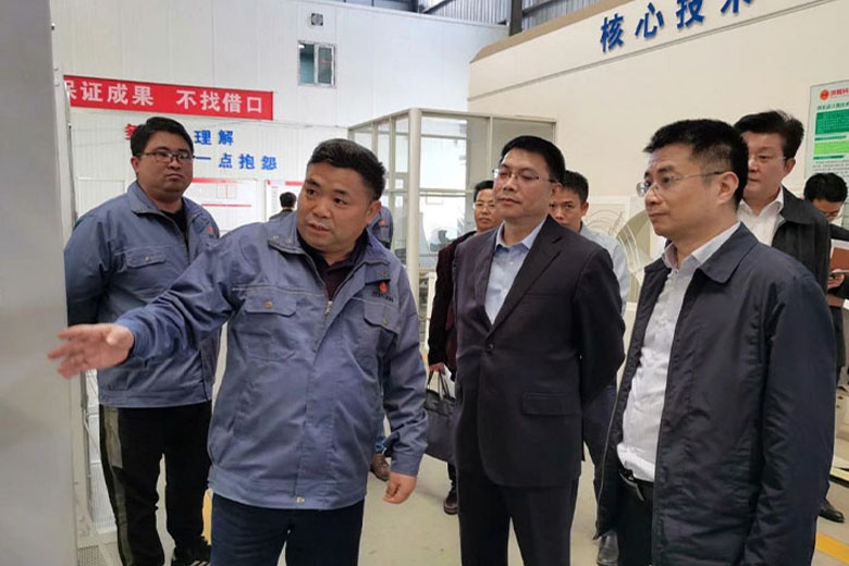 市委常委常務(wù)副市長徐鴻調(diào)研增鑫公司